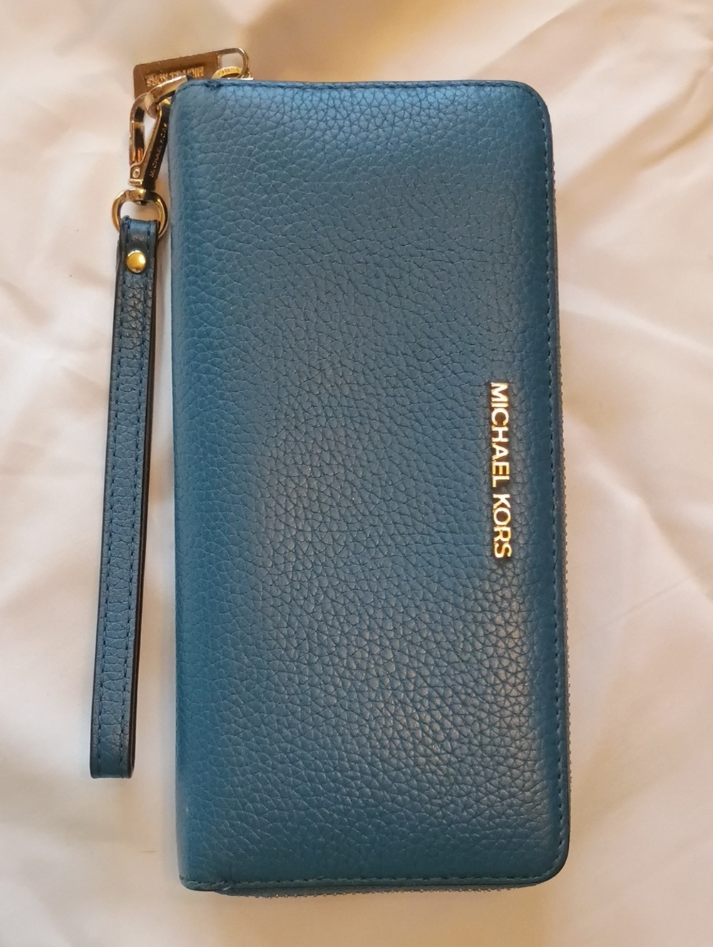 Michael Kors Teal Blue Zip-Around Wristlet Wallet Pebble leather